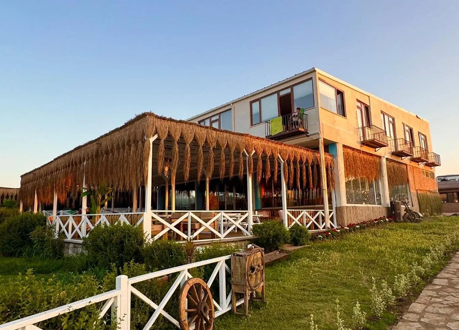 Egemen Kiymetli Madenler Ve Dis Ticaret Limited Sirketi Hotel Isztambul